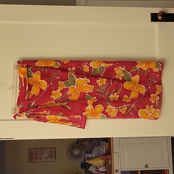 Vintage wrap skirt and crop button up - Picture 3 of 3